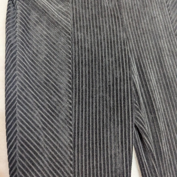 Vintage inspired corduroy look flare pants - Picture 4 of 6